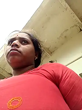 Snapshot of Hot_crety chatting on September 27, 2025, 5:13 am Hot crety online show from September 27, 2025, 5:13 am