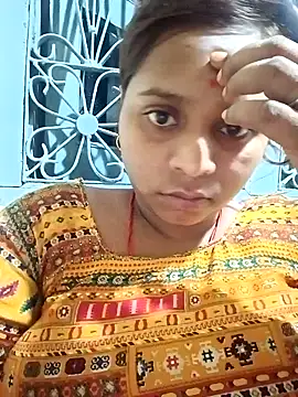 Snapshot of Hot_crety chatting on October 7, 2025, 3:24 pm Hot crety online show from October 7, 2025, 3:24 pm