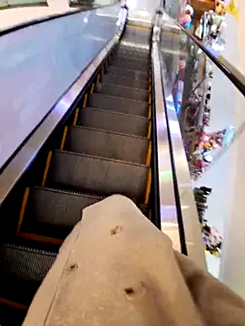 meomeocute online show from February 12, 2026, 2:39 pm