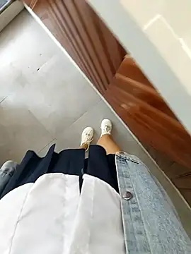 Snapshot of meomeocute chatting on October 15, 2025, 4:44 am meomeocute online show from October 15, 2025, 4:44 am