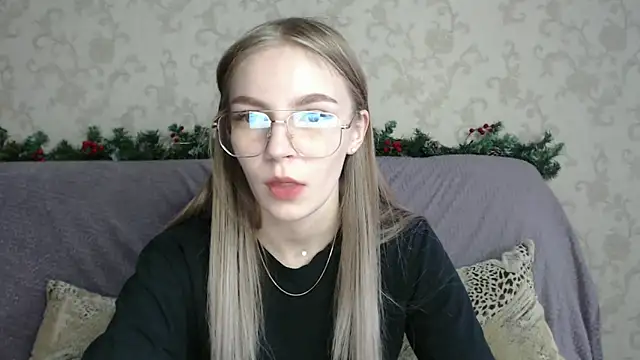 HitGyrl online show from January 6, 2026, 7:45 am