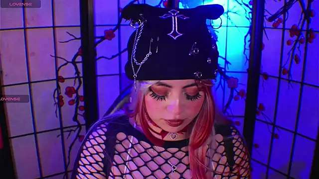 Vanelope sweet  online show from April 15, 2026, 1:55 am