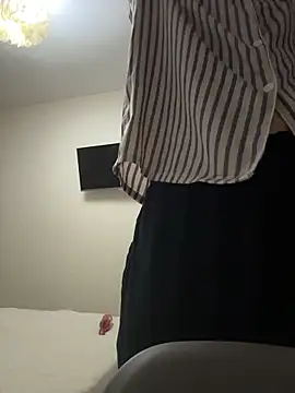 ElliRose online show from February 25, 2026, 12:27 pm