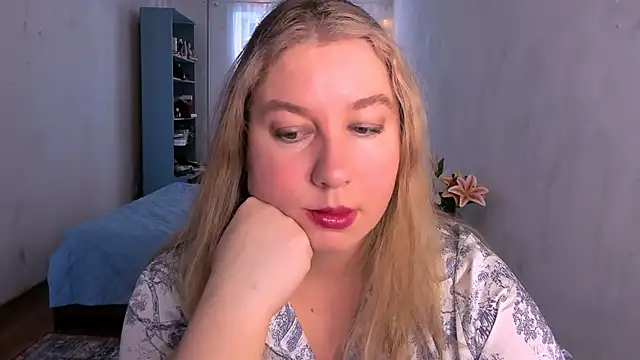 NancySanders online show from February 17, 2026, 6:33 am