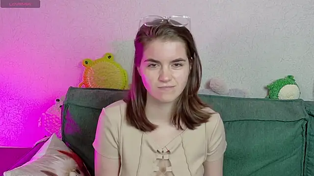 Snapshot of ElzaBlis chatting on June 3, 2026, 2:33 pm ElzaBlis online show from June 3, 2026, 2:33 pm