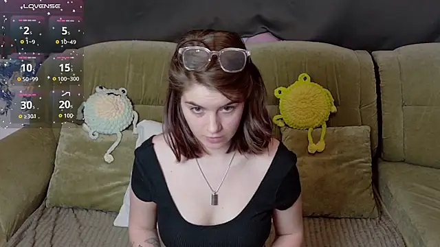 ElzaBlis online show from March 15, 2026, 4:03 pm