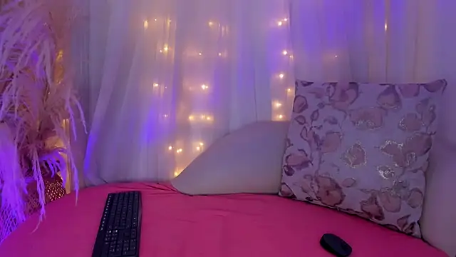 Snapshot of arianna_cox__ chatting on October 24, 2025, 8:19 pm arianna cox online show from October 24, 2025, 8:19 pm