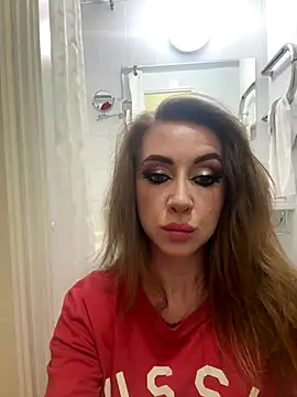 Snapshot of MarinaDiva11_74 chatting on October 19, 2025, 7:27 pm MarinaDiva11 74 online show from October 19, 2025, 7:27 pm