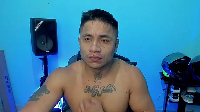 zeus 7777 online show from April 3, 2026, 10:49 pm