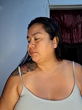 NARNYALABELLA online show from November 12, 2025, 11:30 pm