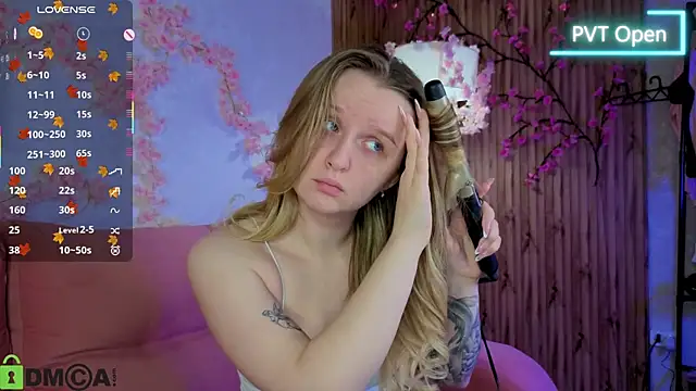 Snapshot of Rina_Panic chatting on November 17, 2025, 1:09 am Rina Panic online show from November 17, 2025, 1:09 am