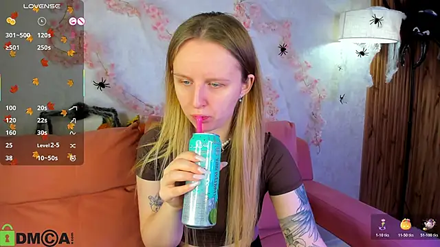 Snapshot of Rina_Panic chatting on October 29, 2025, 1:04 am Rina Panic online show from October 29, 2025, 1:04 am