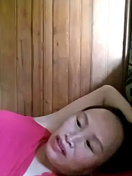 Snapshot of maple694 chatting on October 29, 2025, 4:11 am maple694 online show from October 29, 2025, 4:11 am