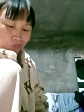 Snapshot of maple694 chatting on October 24, 2025, 2:27 pm maple694 online show from October 24, 2025, 2:27 pm