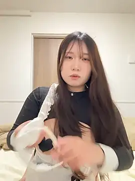  YUNOo0  online show from February 3, 2026, 12:54 pm