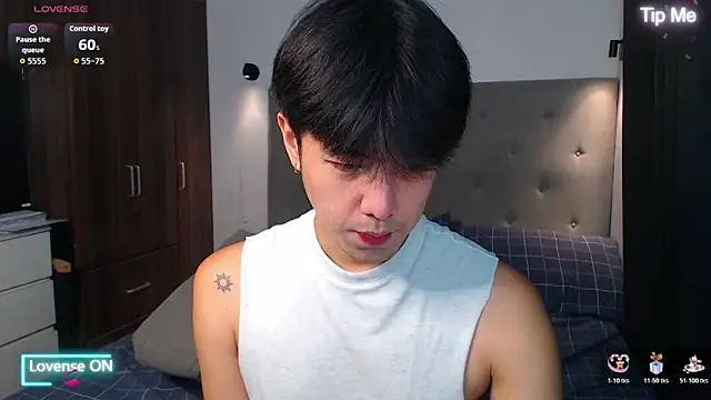 Addictiveboi online show from November 11, 2025, 3:12 am