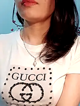 Hinna x online show from March 24, 2026, 2:39 pm