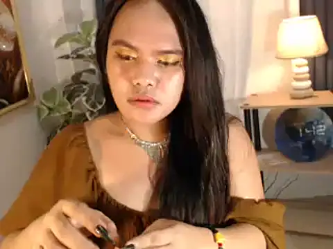 yourmochaloca69 online show from October 23, 2025, 5:44 pm