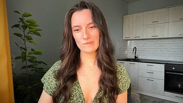 Snapshot of Luna_Raee chatting on September 25, 2025, 7:03 am Luna Raee online show from September 25, 2025, 7:03 am