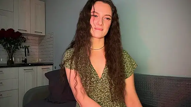 Snapshot of Luna_Raee chatting on September 29, 2025, 11:05 am Luna Raee online show from September 29, 2025, 11:05 am