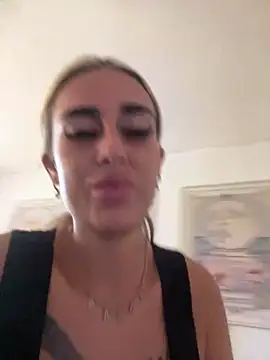 EllieMaeBaby online show from July 6, 2026, 6:54 pm