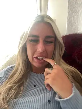 EllieMaeBaby online show from April 26, 2026, 1:19 pm