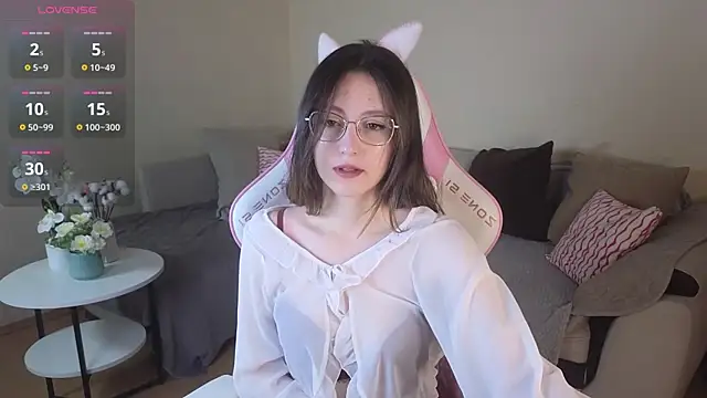 EsmaWonka online show from November 12, 2025, 7:34 am