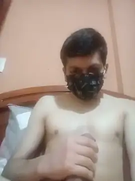 Snapshot of Sebas34_ chatting on June 21, 2026, 8:31 am Sebas34 online show from June 21, 2026, 8:31 am