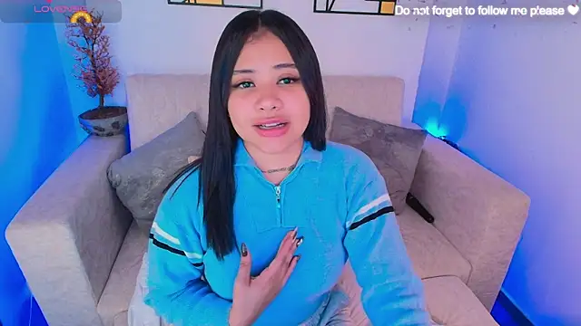 nicemiiaa7  online show from February 14, 2026, 8:20 pm