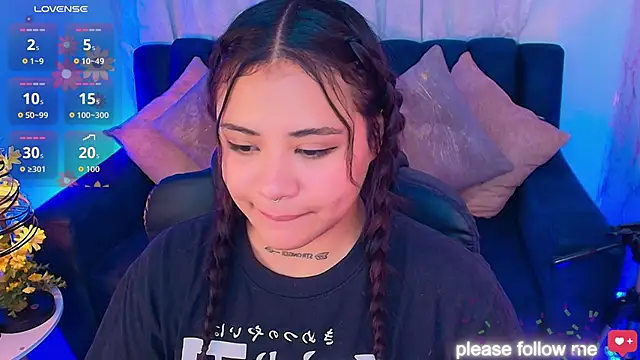 Snapshot of nicemiiaa7_ chatting on September 23, 2025, 5:14 am nicemiiaa7 online show from September 23, 2025, 5:14 am