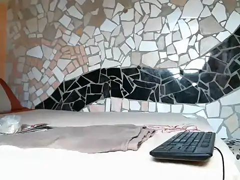 Pretty miss devilxxx35 online show from February 1, 2026, 10:13 am