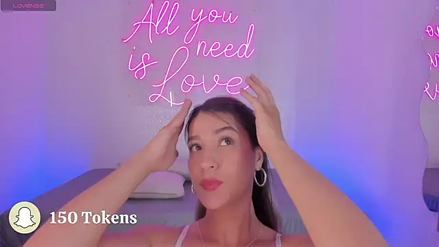 aleksandramiller  online show from September 13, 2025, 4:23 am