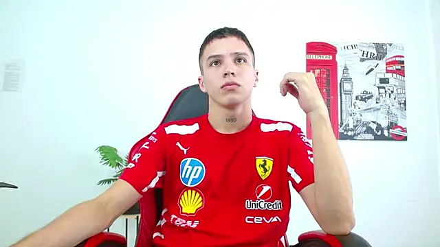 Cumandres18 online show from October 22, 2025, 8:30 pm