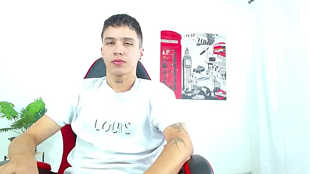 Cumandres18 online show from September 25, 2025, 2:12 pm