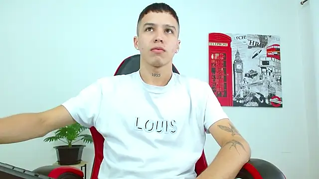 Cumandres18 online show from December 1, 2025, 2:18 pm