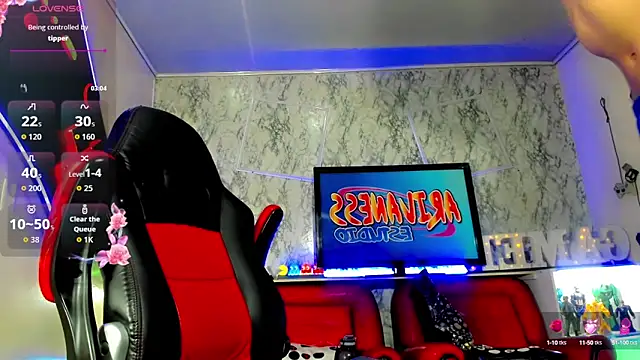 Madison Mujica online show from October 11, 2025, 11:11 am