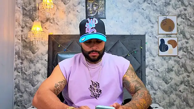 Snapshot of Apolo_rousse1 chatting on December 4, 2025, 8:30 pm Apolo rousse1 online show from December 4, 2025, 8:30 pm