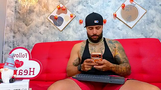 Snapshot of Apolo_rousse1 chatting on February 12, 2026, 9:14 pm Apolo rousse1 online show from February 12, 2026, 9:14 pm