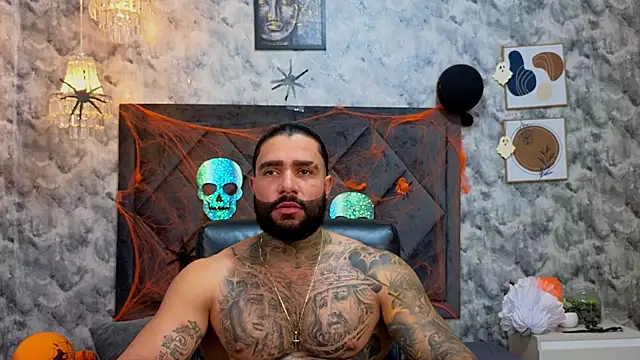 Snapshot of Apolo_rousse1 chatting on October 24, 2025, 9:25 pm Apolo rousse1 online show from October 24, 2025, 9:25 pm