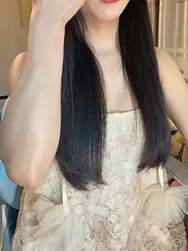 Dior baby online show from March 16, 2026, 3:14 am