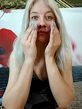 HeronDenni online show from October 25, 2025, 5:39 am