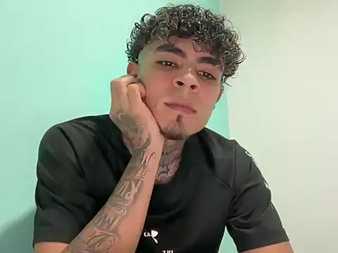 Snapshot of freyva chatting on April 3, 2026, 12:17 am freyva online show from April 3, 2026, 12:17 am