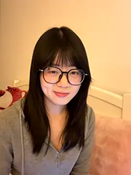 Ella-A9 online show from December 15, 2025, 4:13 pm