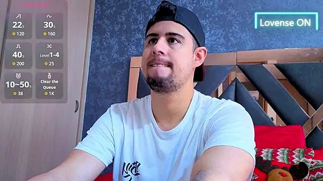 Snapshot of ryan_evanss chatting on November 21, 2025, 12:37 pm ryan evanss online show from November 21, 2025, 12:37 pm