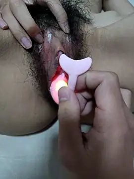 MengMeng0515 online show from November 11, 2025, 9:15 am