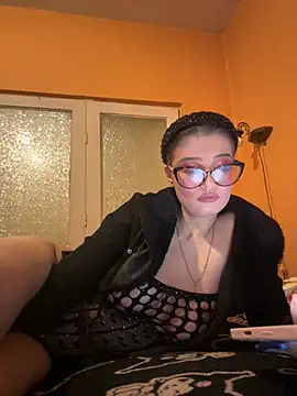 Larra69 online show from January 12, 2026, 6:15 pm