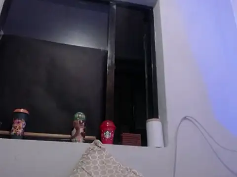 xalejo max online show from November 14, 2025, 5:11 am