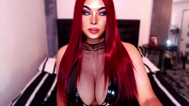 Snapshot of xTrixieMae chatting on November 7, 2025, 6:40 am xTrixieMae online show from November 7, 2025, 6:40 am