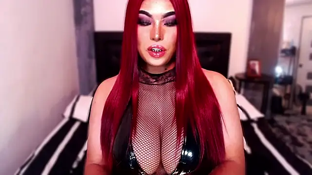 Snapshot of xTrixieMae chatting on October 15, 2025, 4:33 am xTrixieMae online show from October 15, 2025, 4:33 am