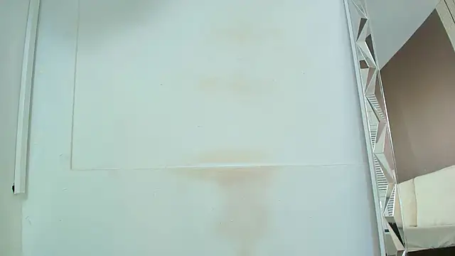 Snapshot of Tiifany_Baker chatting on October 31, 2025, 8:16 pm Tiifany Baker online show from October 31, 2025, 8:16 pm